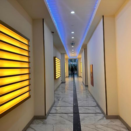 Batumi Orbi City Apart Hotel Esterno foto