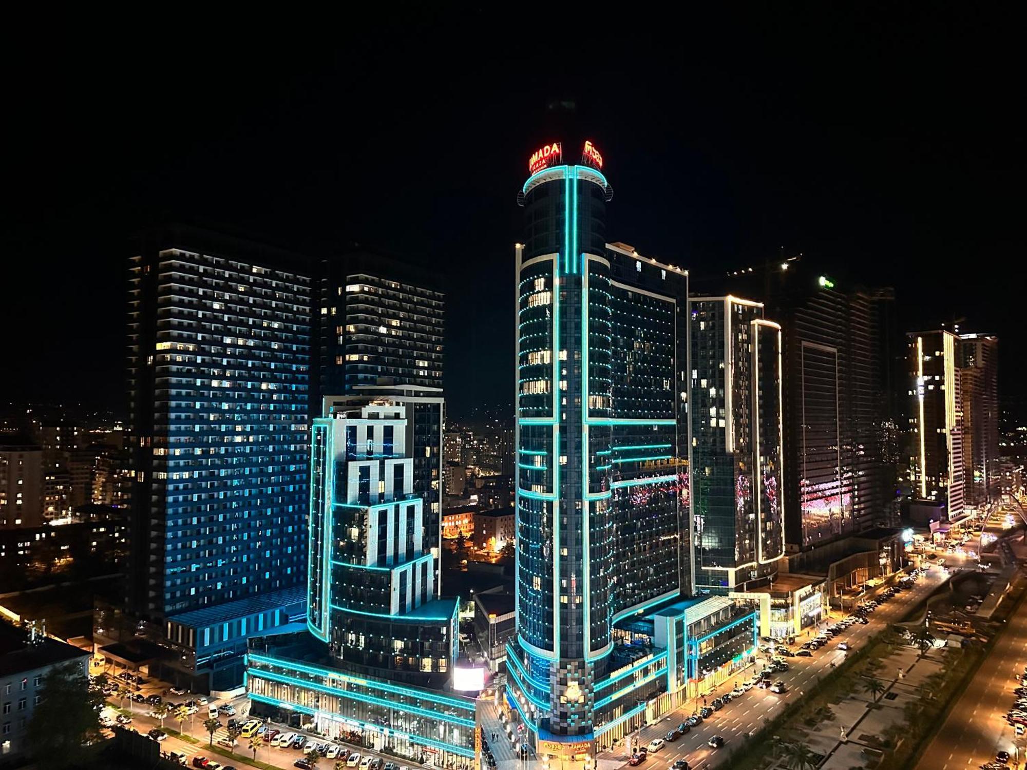Batumi Orbi City Apart Hotel Esterno foto