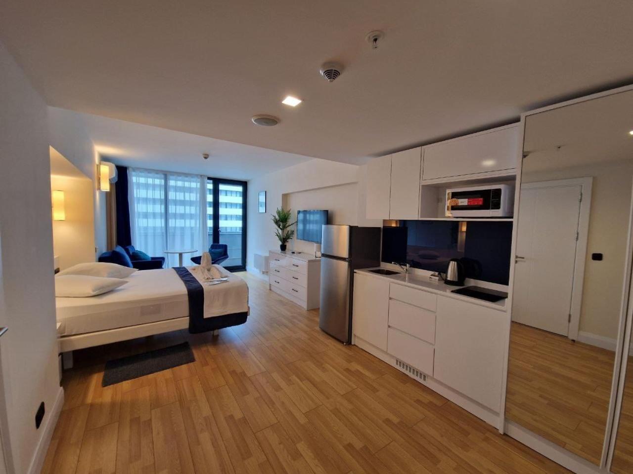 Batumi Orbi City Apart Hotel Esterno foto